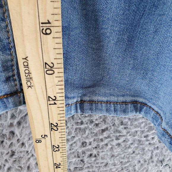 Tahari Jeans Womens 20W Blue Mid-Rise Capri Hannah Style Stretch Denim - Picture 9 of 15